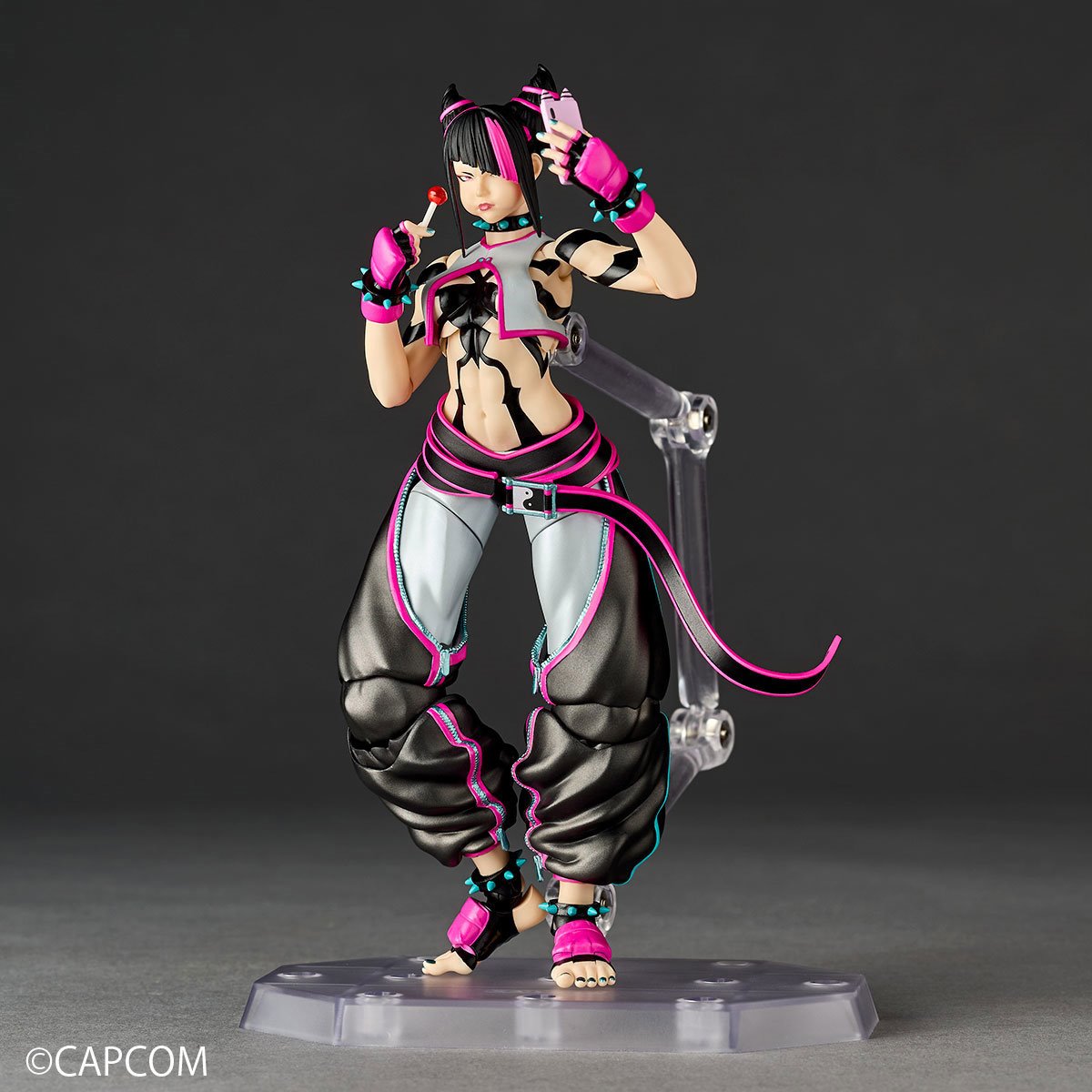 Street Fighter 6 Juri Revoltech Amazing Yamaguchi Action Figure