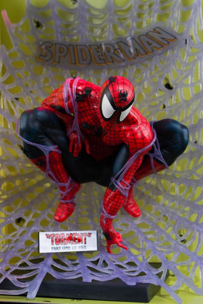 Marvel Comics Spider-Man (Spider-Man #1) 1/6 Scale Posed Figure
