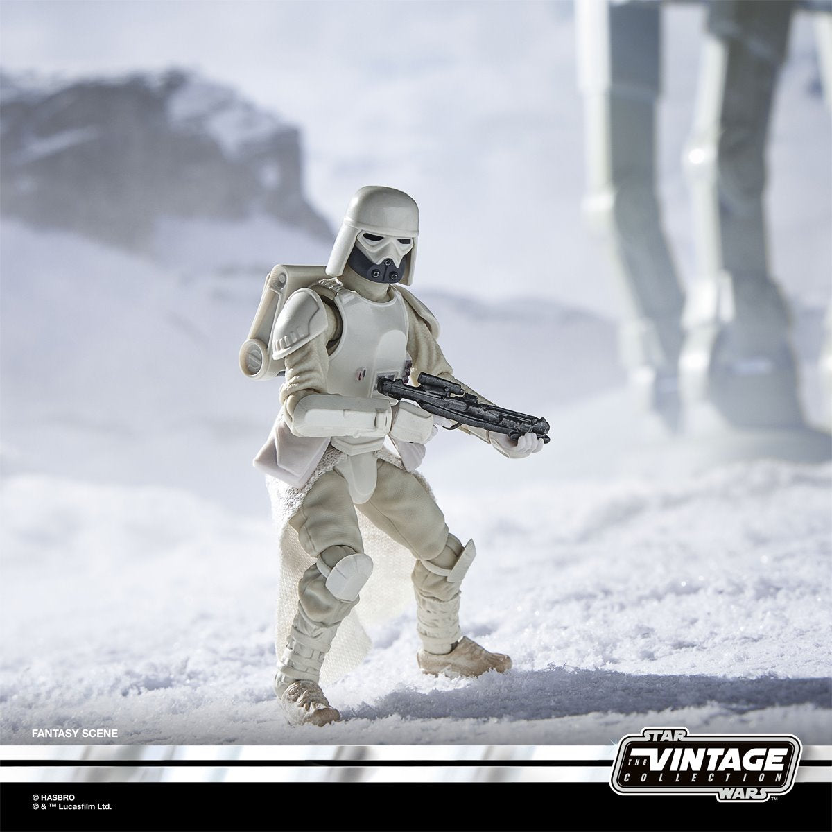 Star Wars The Vintage Collection The Mandalorian & Grogu Imperial Remnant Snowtrooper 3 3/4-Inch Action Figure