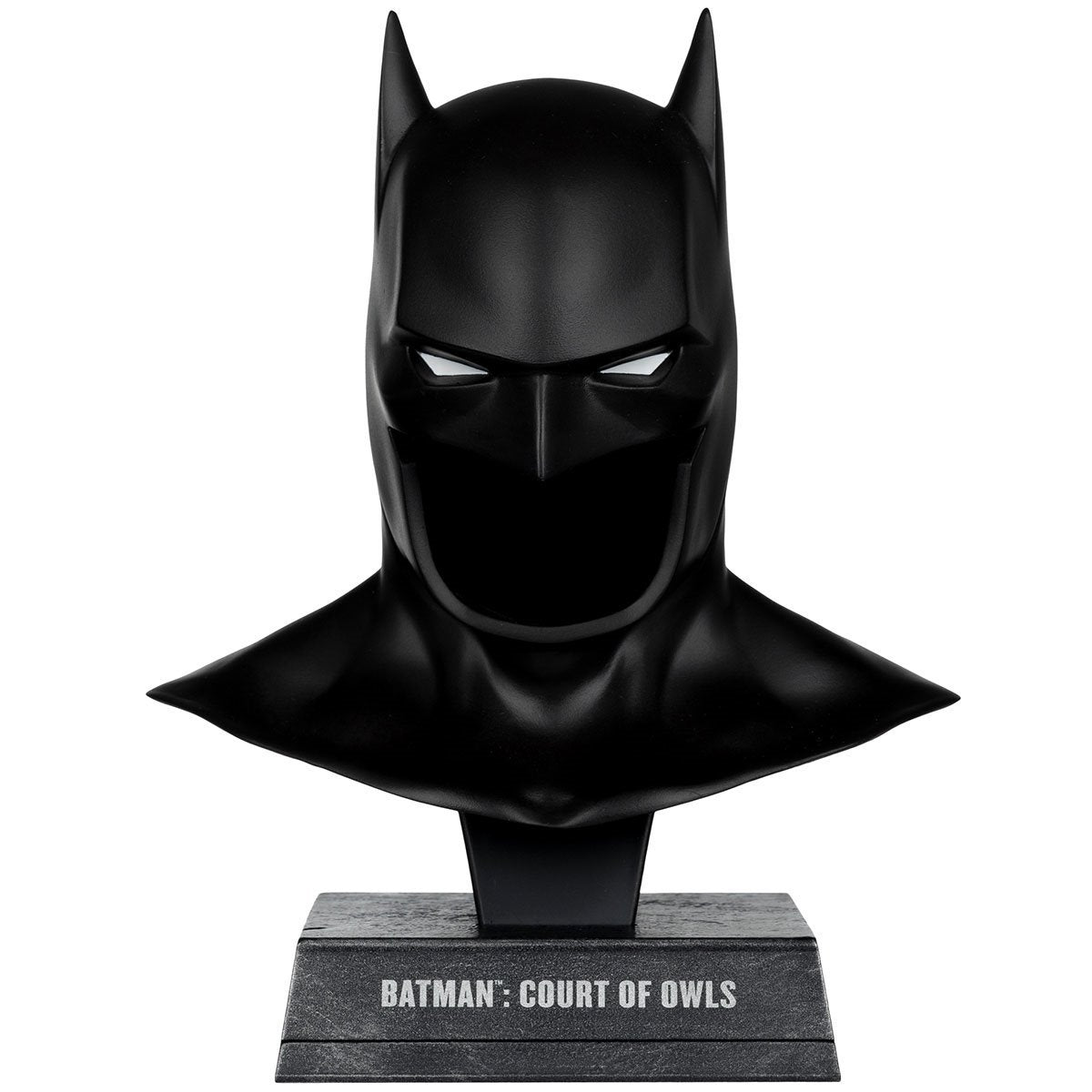 [Pre-Order] Batman: The Court of Owls Batman Cowl 1/3 Scale Replica