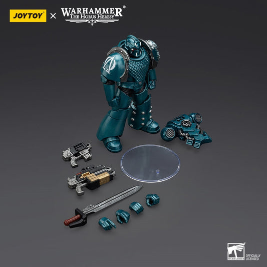 [Pre-Order] Warhammer The Horus Heresy Alpha Legion Headhunter Prime 1:18 Scale Action Figure