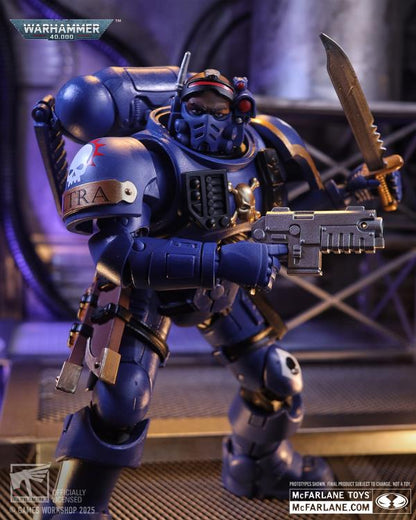 Warhammer 40,000 Wave 11 Ultramarines Lieutenant in Phobos Armour 7-Inch Scale Action Figure