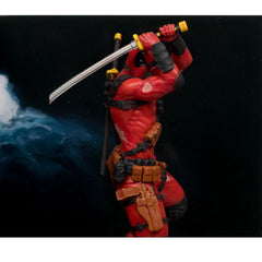 Marvel Deadpool #1 1:10 Scale Posed Figure with Scene