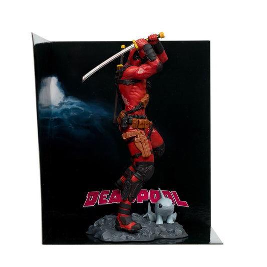 Marvel Deadpool #1 1:10 Scale Posed Figure with Scene
