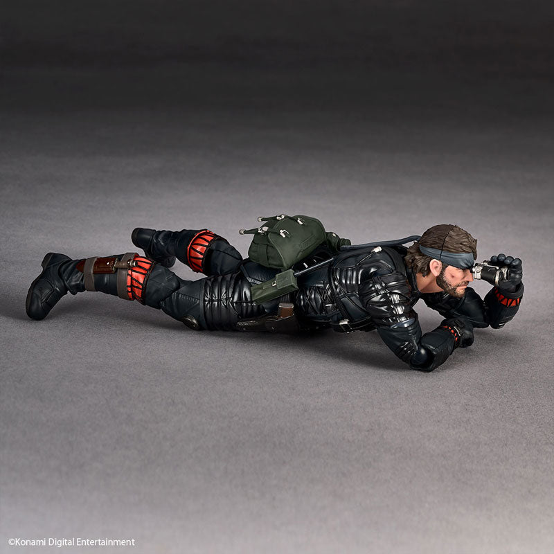Metal Gear Solid Delta: Snake Eater Naked Snake Sneaking Suit Ver. Revoltech Amazing Yamaguchi Action Figure