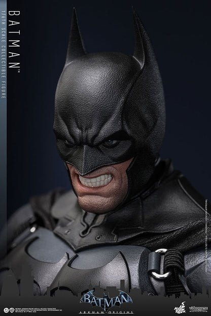 Batman: Arkham Origins Video Game Masterpiece Batman 1/6th Scale Collectible Figure
