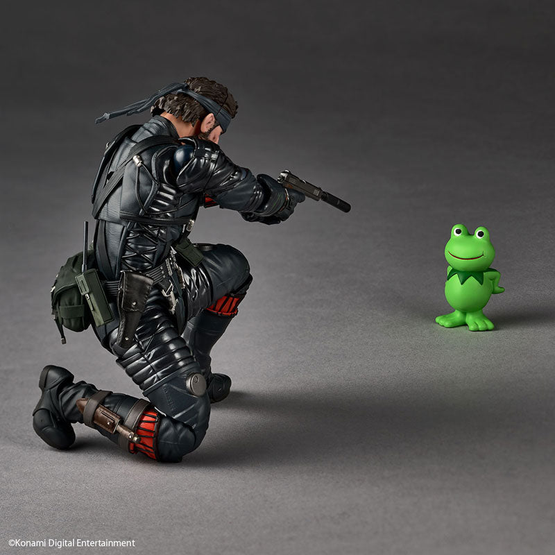 Metal Gear Solid Delta: Snake Eater Naked Snake Sneaking Suit Ver. Revoltech Amazing Yamaguchi Action Figure