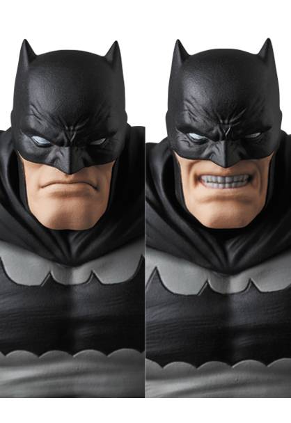 Batman (The Dark Knight Returns) MAFEX No.106 Action Figure (Reissue)