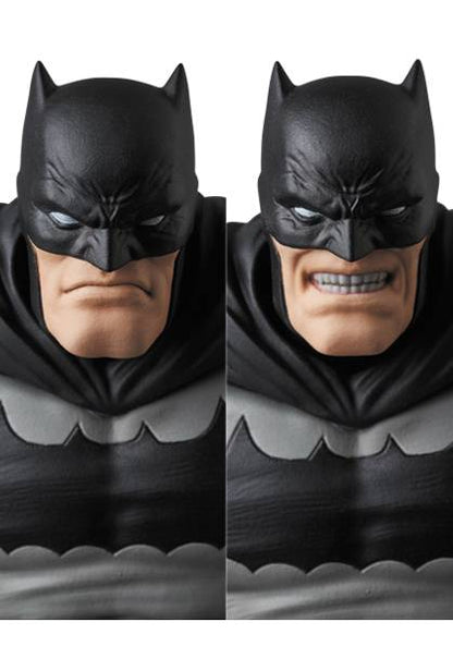 Batman (The Dark Knight Returns) MAFEX No.106 Action Figure (Reissue)