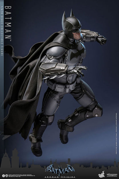 Batman: Arkham Origins Video Game Masterpiece Batman 1/6th Scale Collectible Figure