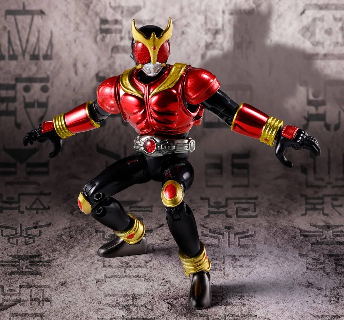 Kamen Rider Kuuga Mighty Form DX Chogokin Action Figure