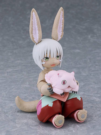 Made in Abyss: The Golden City of the Scorching Sun Nanachi Figma Action Figure