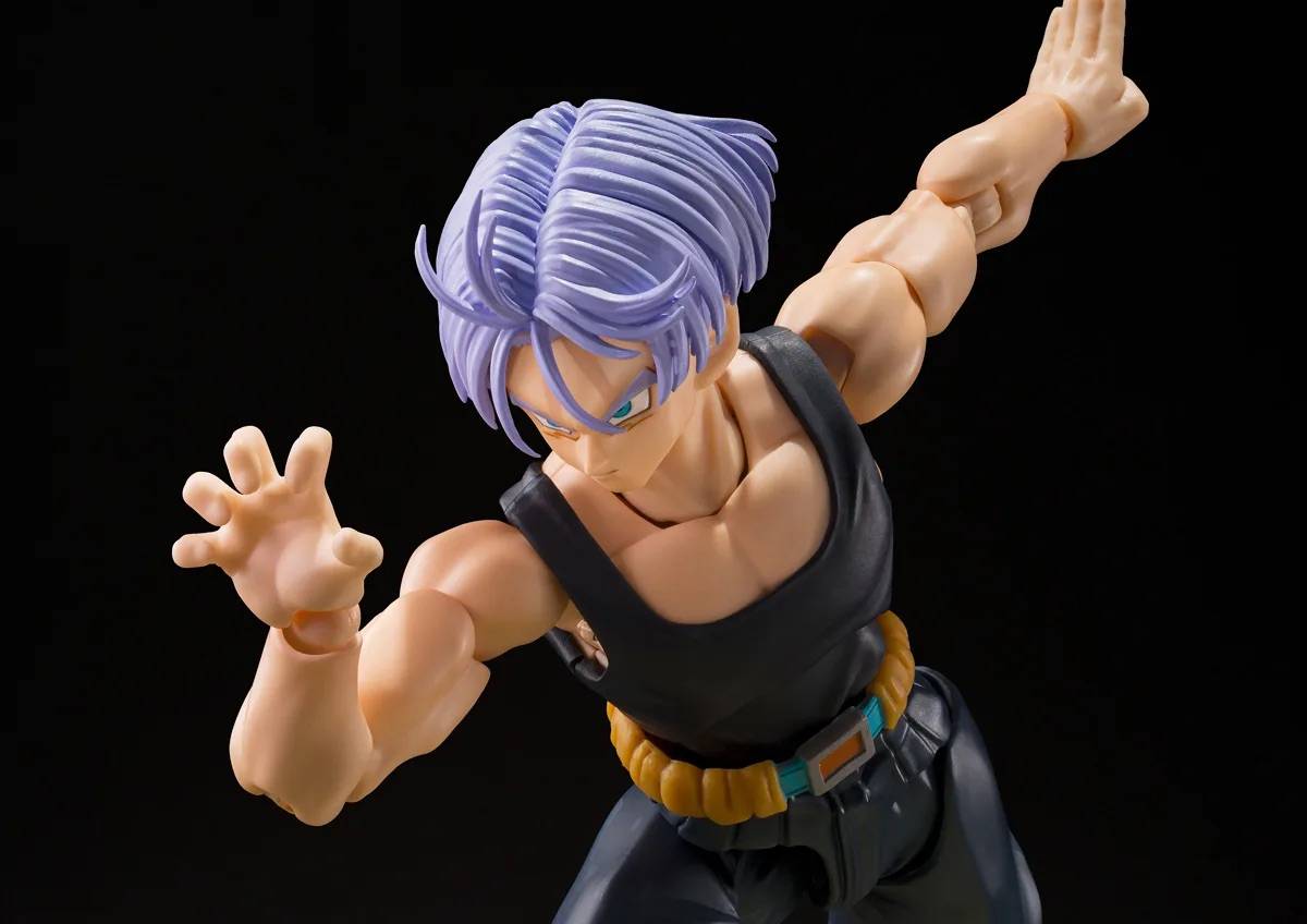 Dragon Ball Z Fighters Trunks S.H. Figuarts Action Figure with Special Display Base