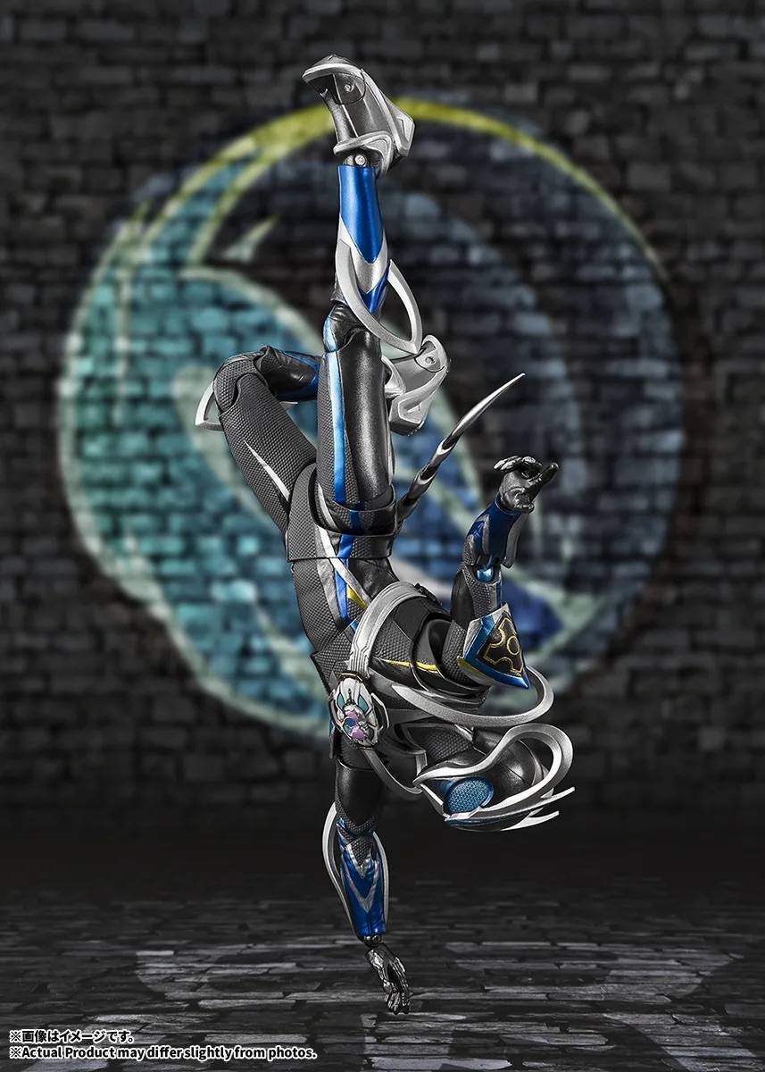 Kamen Rider My-Th S.H. Figuarts Action Figure