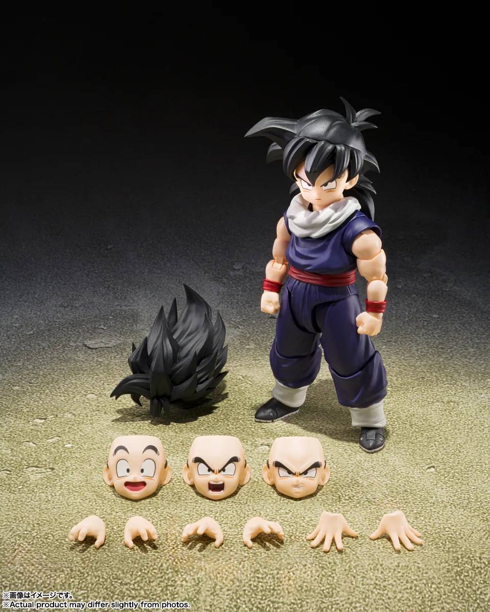 Dragon Ball Z Son Gohan Z Fighter (With Z Fighter Base A) S.H. Figuarts Action Figure