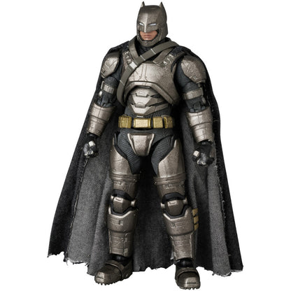 Batman v Superman Dawn of Justice Armored Batman MAFEX No.313 Action Figure