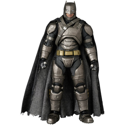 Batman v Superman Dawn of Justice Armored Batman MAFEX No.313 Action Figure