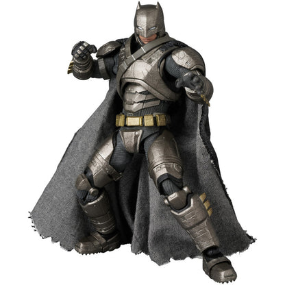 Batman v Superman Dawn of Justice Armored Batman MAFEX No.313 Action Figure