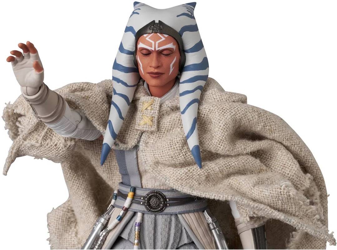 Star Wars Ahsoka Tano (White Costume Ver.) MAFEX No.315 Action Figure